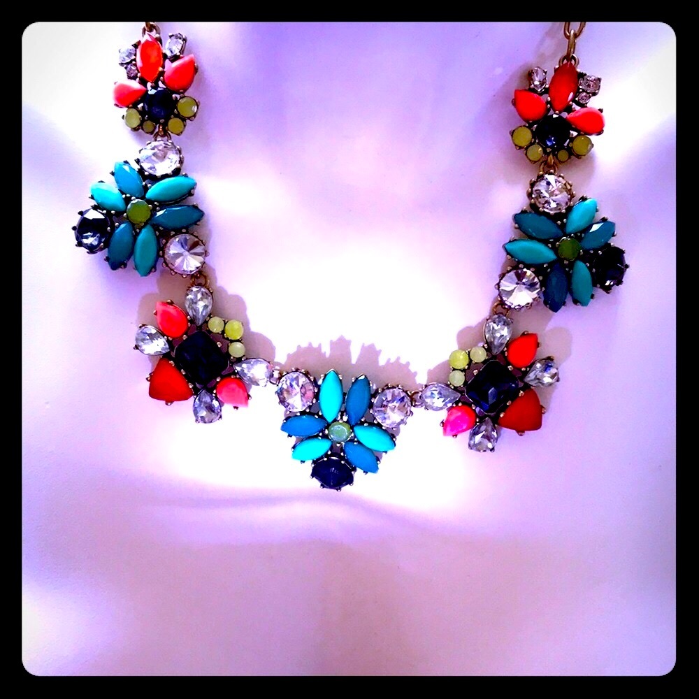Stella & Dot Elodie Necklace ๐ - Picture 1 of 8